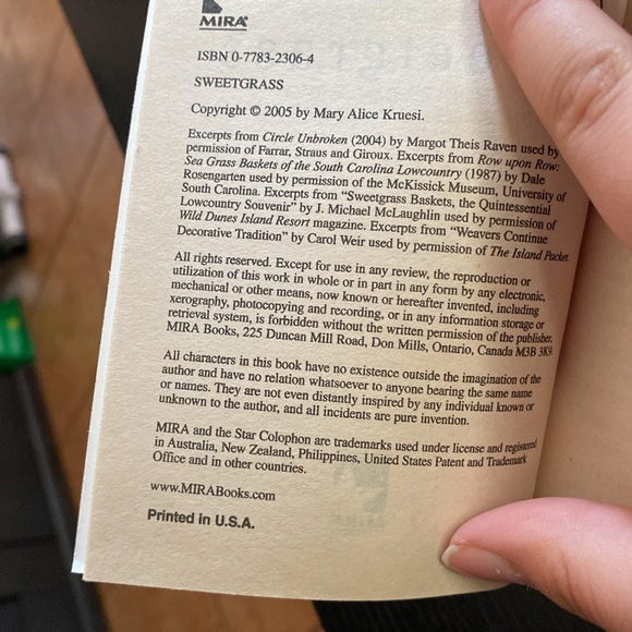 Mary Alice Monroe - Sweetgrass - Picture 5 of 5